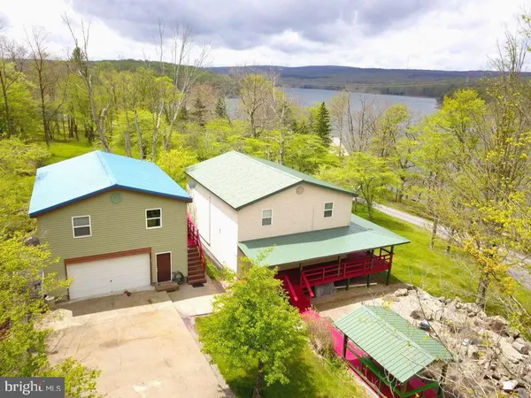 $798,500 | 106 North Rock Ridge Lane, Mount Storm, WV 26739