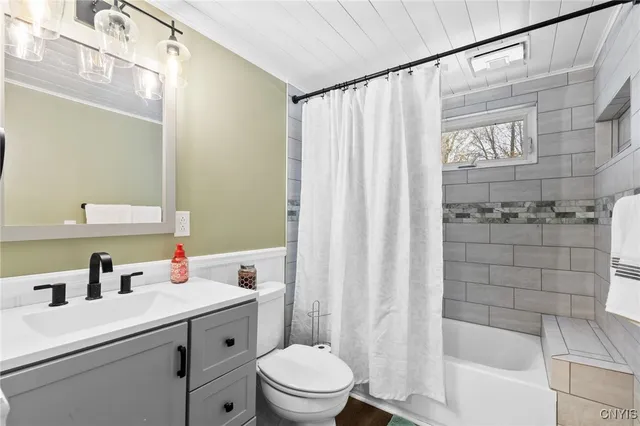 $224,900 | 105 Herman Drive, Clay, NY 13212