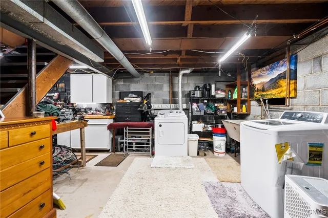 $224,900 | 105 Herman Drive, Clay, NY 13212