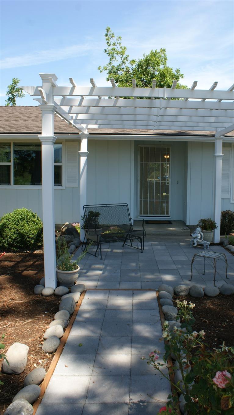 1735 Hull Road Medford, OR 97501 - Photo 17 of 24 Additional Photo