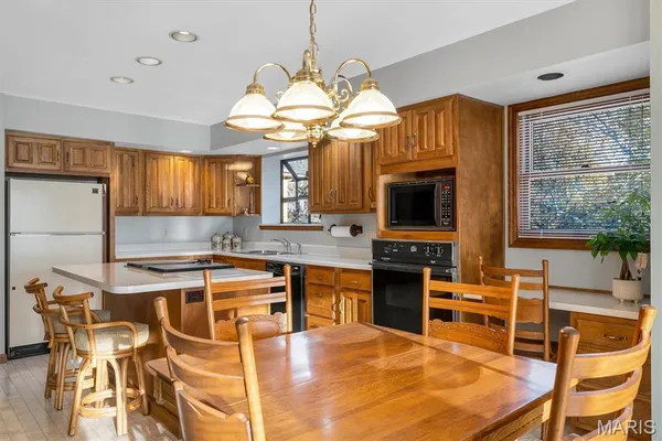 $625,000 | 2075 Meaghan Lane, Pacific, MO 63069