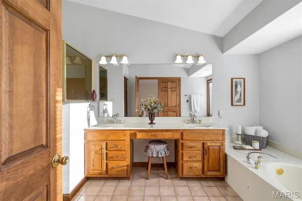 $625,000 | 2075 Meaghan Lane, Pacific, MO 63069