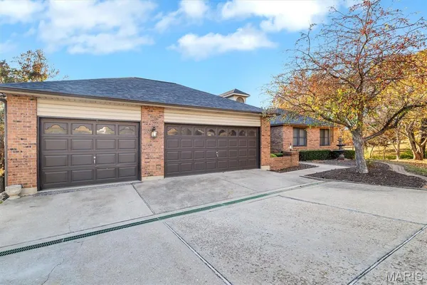 $625,000 | 2075 Meaghan Lane, Pacific, MO 63069