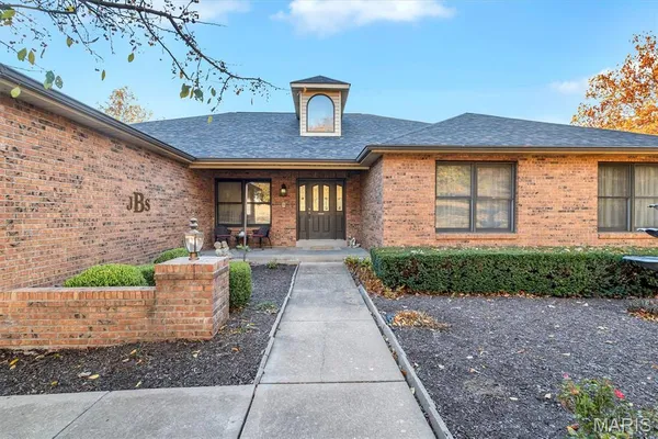 $625,000 | 2075 Meaghan Lane, Pacific, MO 63069