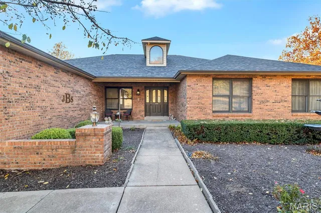 $649,999 | 2075 Meaghan Lane, Pacific, MO 63069