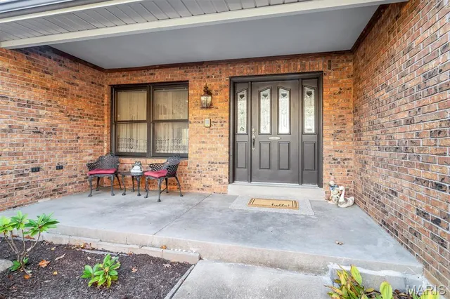 $649,999 | 2075 Meaghan Lane, Pacific, MO 63069