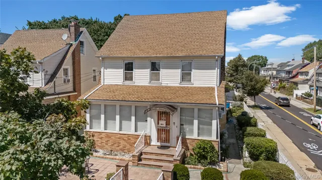 $1,488,000 | 152-19 85th Drive | Briarwood