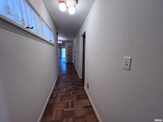 $450,000 | 88 Dakota Road, Carbondale, IL 62902