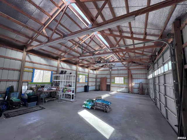 $450,000 | 88 Dakota Road, Carbondale, IL 62902