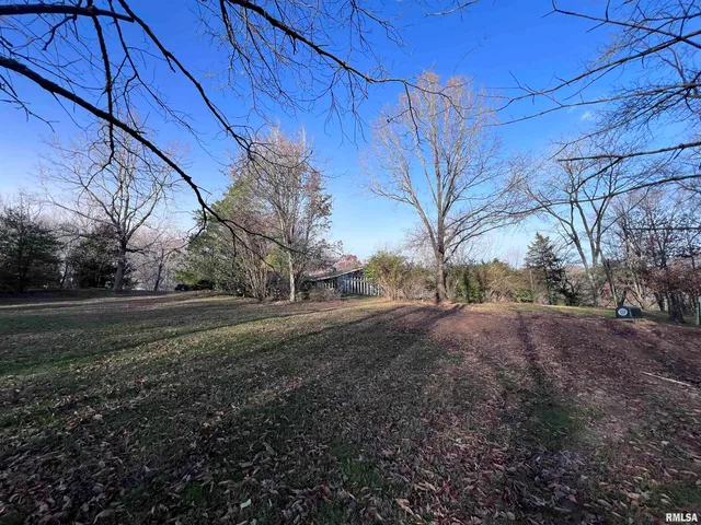 $450,000 | 88 Dakota Road, Carbondale, IL 62902