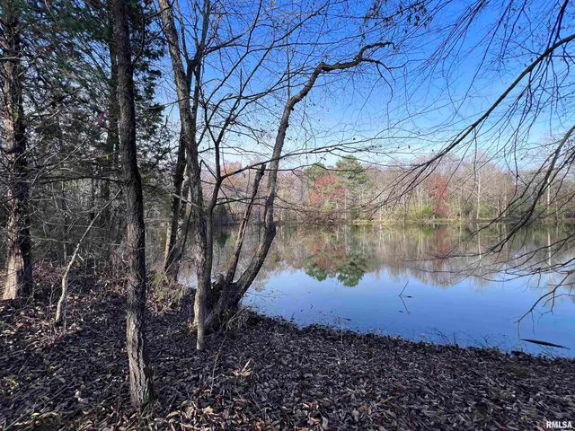 $450,000 | 88 Dakota Road, Carbondale, IL 62902