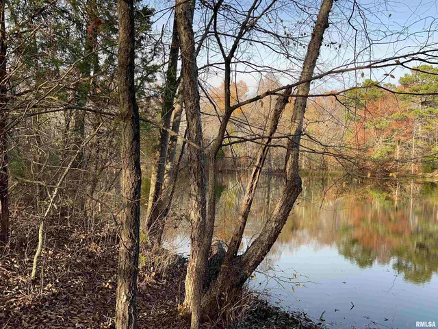 $450,000 | 88 Dakota Road, Carbondale, IL 62902