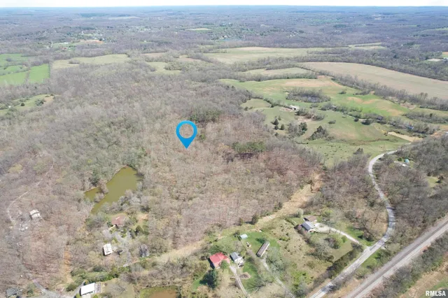 $450,000 | 88 Dakota Road, Carbondale, IL 62902