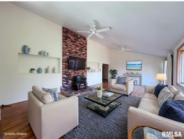 $450,000 | 88 Dakota Road, Carbondale, IL 62902