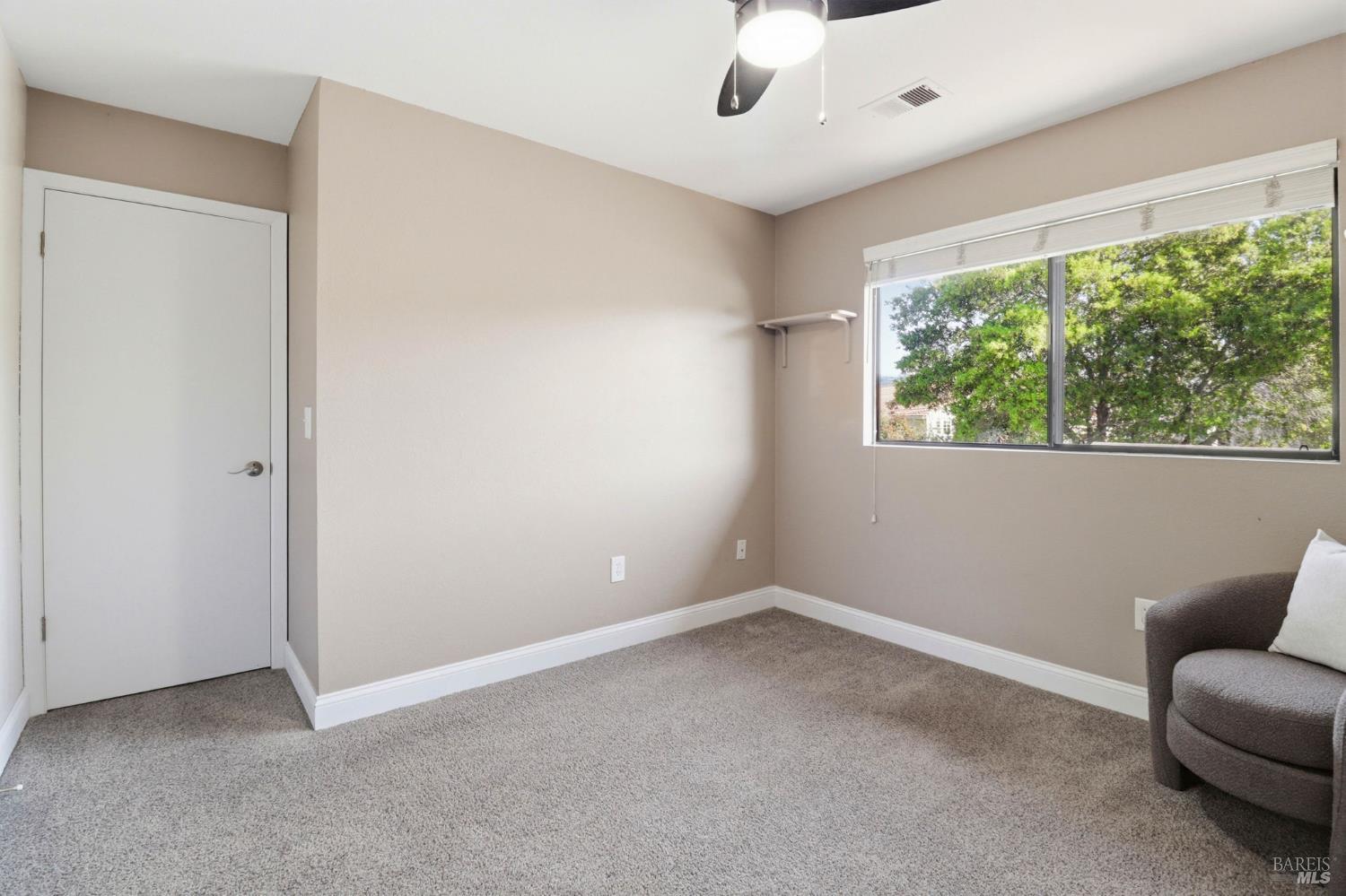 19167 Robinson Road, Unit H Sonoma, CA 95476 - Photo 26 of 32 an empty room with a window