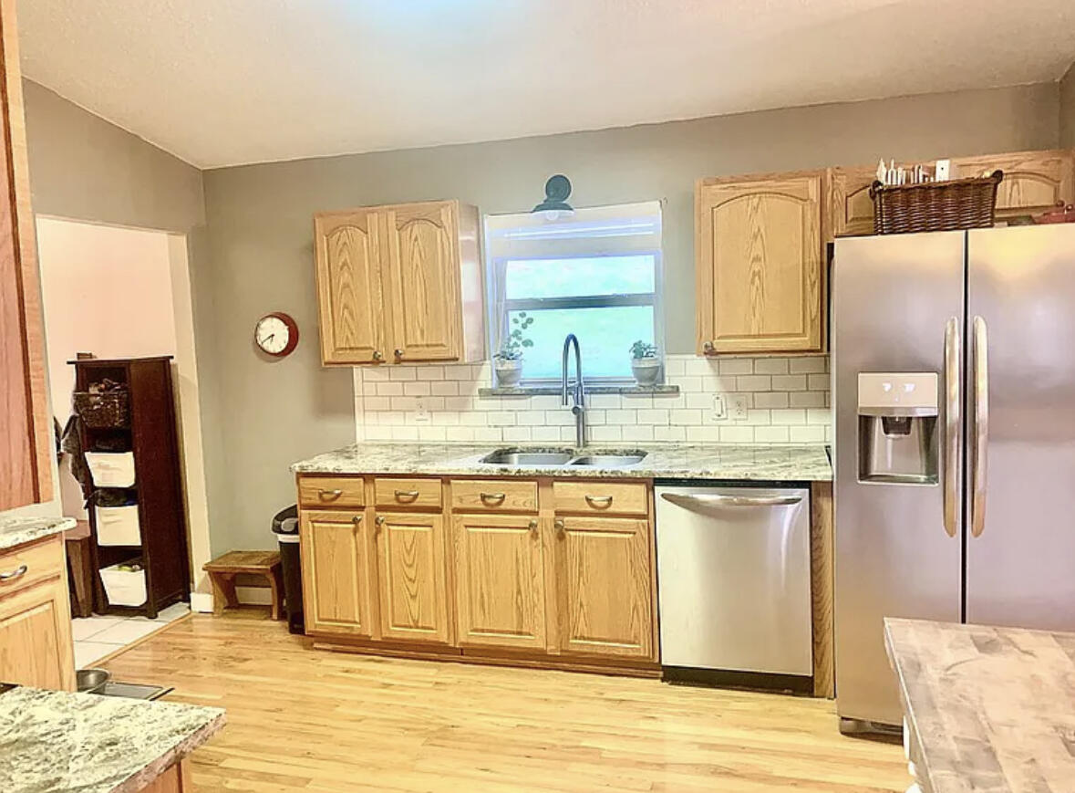 3485 Cedar Cliff Road Honaker, VA 24260 - Photo 3 of 21 IMG-6447