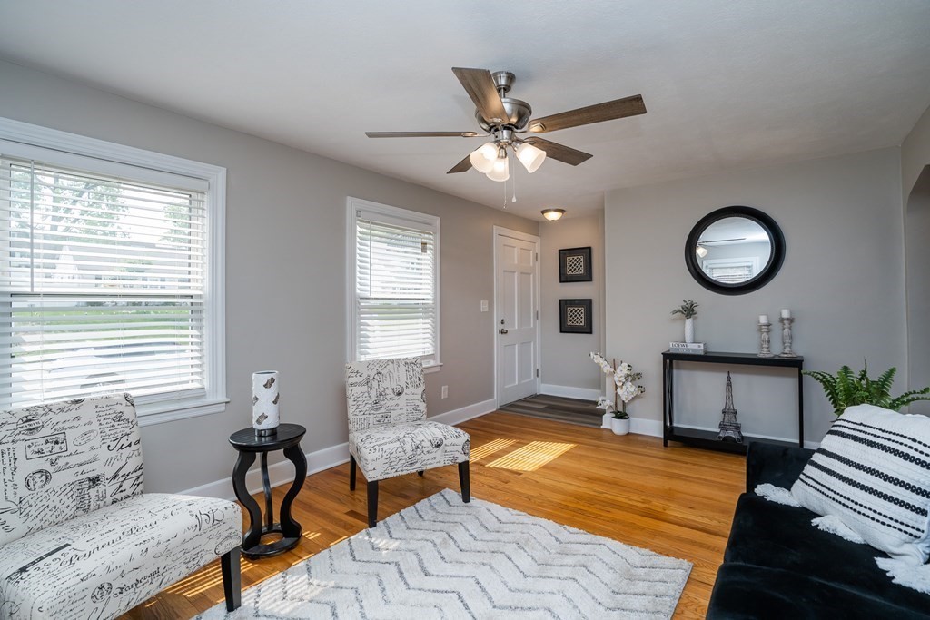 185 Pasco Road Springfield, MA 01151 - Photo 7 of 34 a living room with furniture and a window