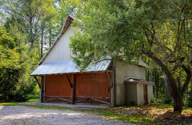 $1,625,000 | 283 Higbee Road, Charlotte, VT 05445