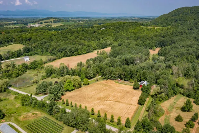 $1,625,000 | 283 Higbee Road, Charlotte, VT 05445