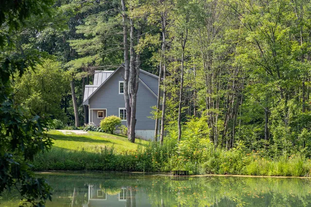 $1,625,000 | 283 Higbee Road, Charlotte, VT 05445