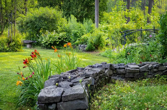 $1,625,000 | 283 Higbee Road, Charlotte, VT 05445