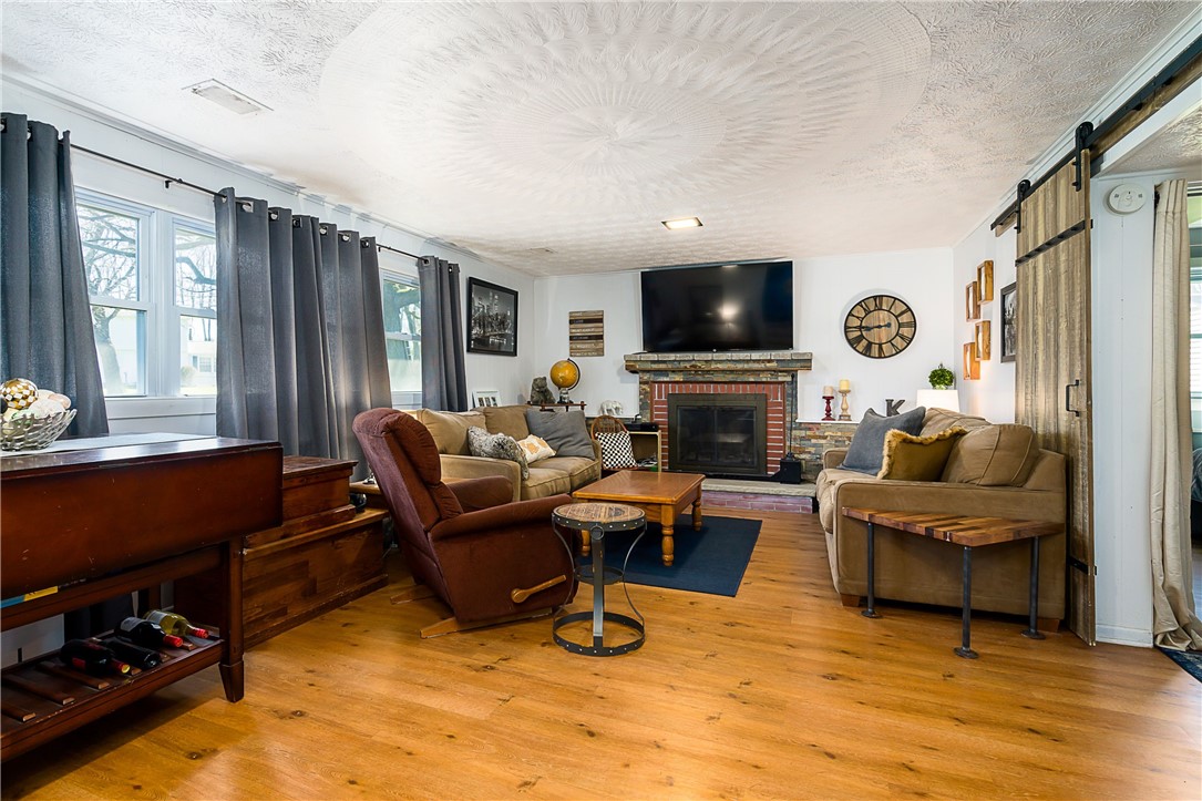 21 Saxony Road Pittsford, NY 14534 - Photo 17 of 42