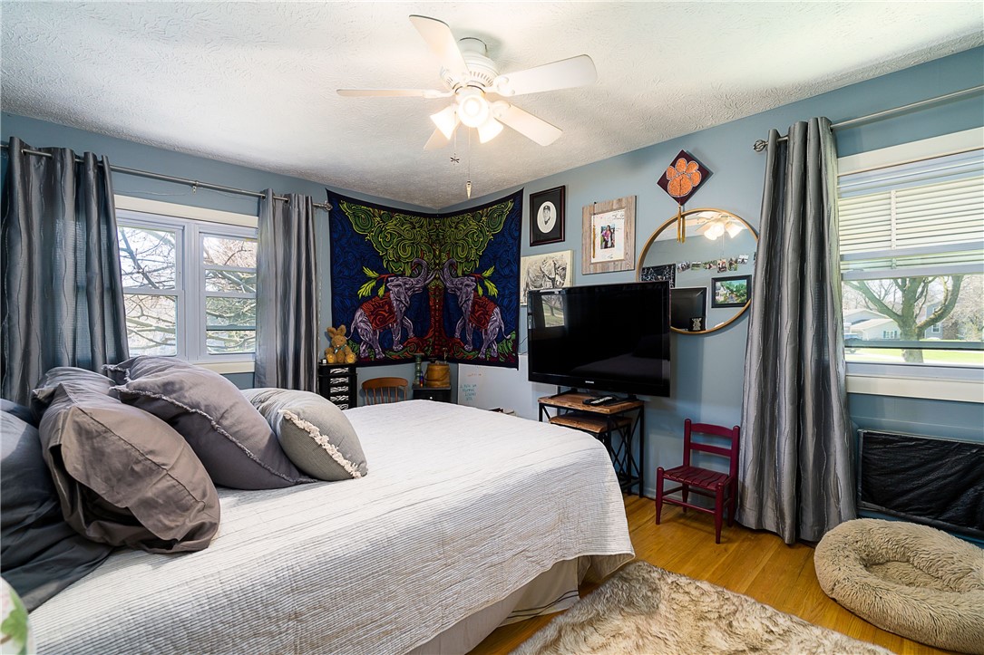 21 Saxony Road Pittsford, NY 14534 - Photo 28 of 42