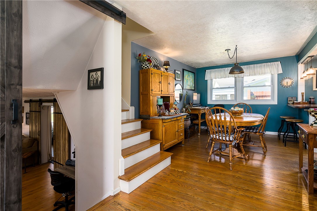 21 Saxony Road Pittsford, NY 14534 - Photo 4 of 42