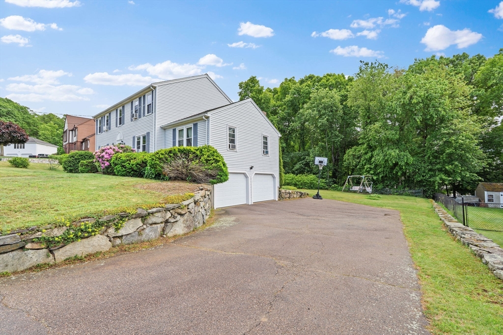 6 Bear Hill Road Milford, MA 01757 - Photo 5 of 37