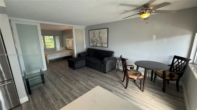 $1,600 | 2115 Northeast 42nd Court, Unit 206N, Lighthouse Point, FL 33064