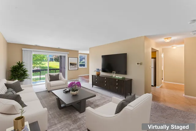 $255,000 | 440 Raintree Court, Unit 1M, Glen Ellyn, IL 60137