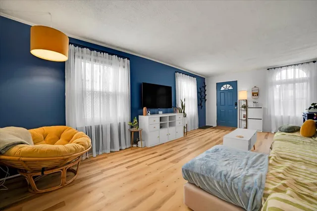 $324,900 | 705 State Street, Lemont, IL 60439