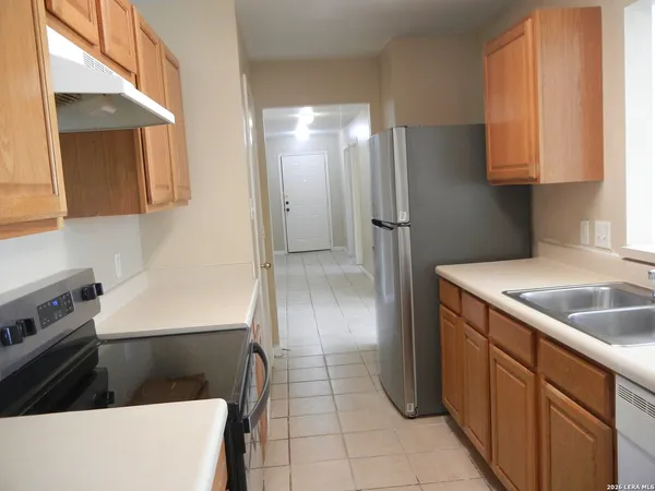 $1,250 | 13015 O'Connor Cove, San Antonio, TX 78233