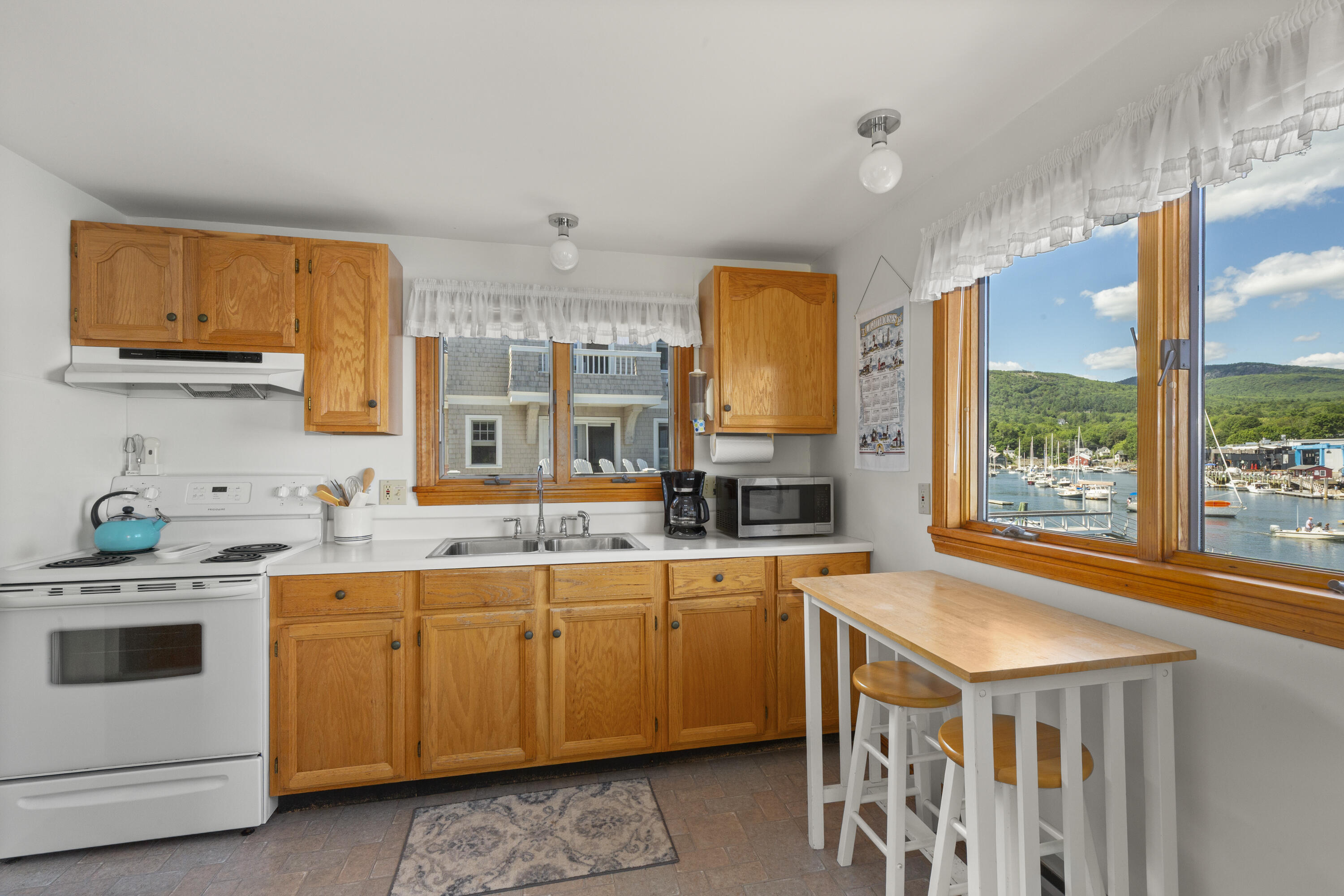 6 Bay Road Camden, ME 04843 - Photo 21 of 47 21-6BayRd-Camden-KS