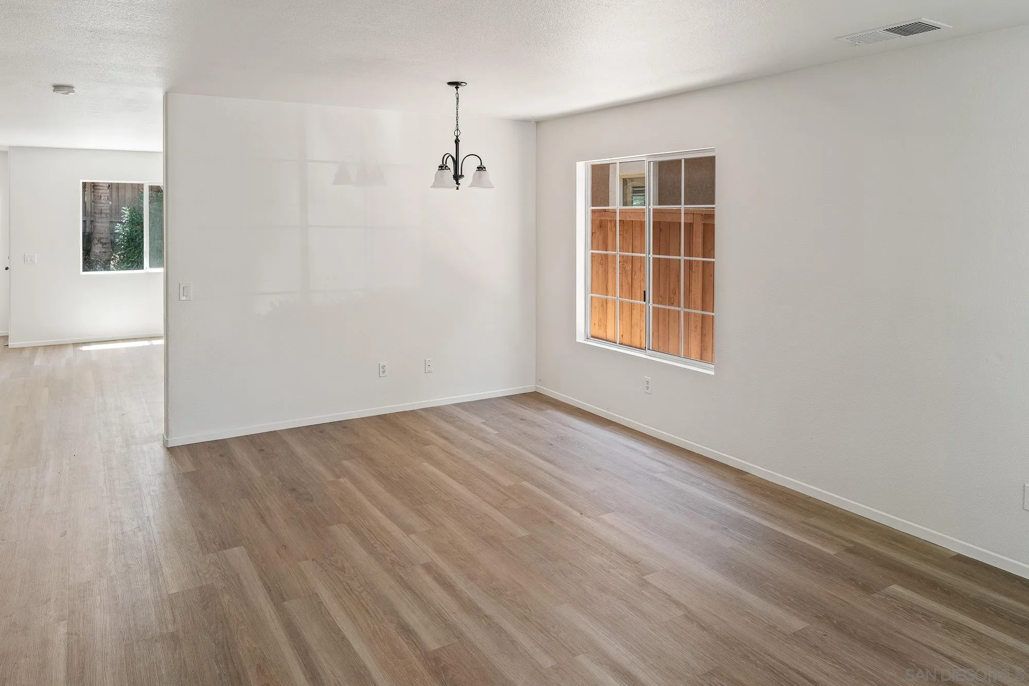 342 Spring Canyon Way Oceanside, CA 92057 - Photo 2 of 22 Gallery Image 2
