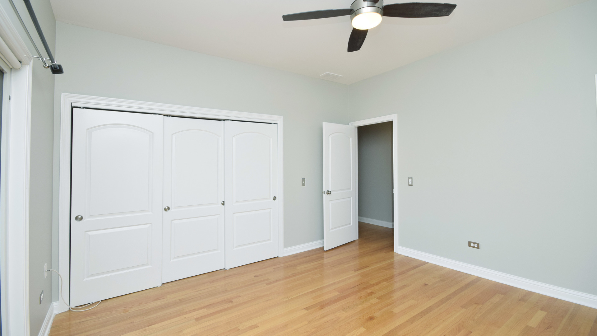 6065 North Ridge Avenue, Unit 2 Chicago, IL 60660 - Photo 9 of 17 a view of an empty room
