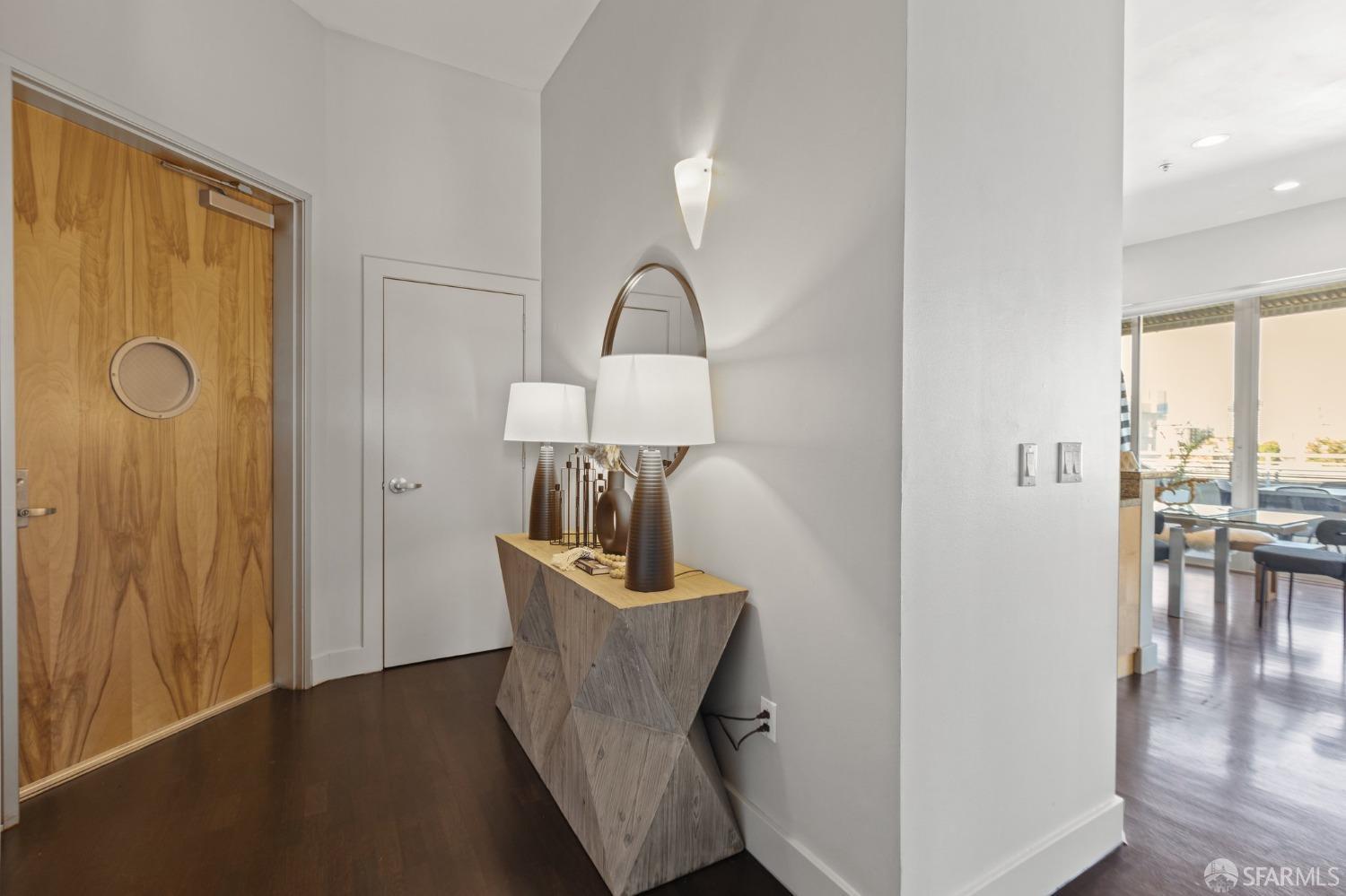 201 4th Street, Unit 606 Oakland, CA 94607 - Photo 3 of 71