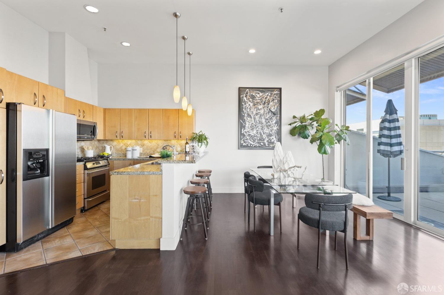 201 4th Street, Unit 606 Oakland, CA 94607 - Photo 7 of 71