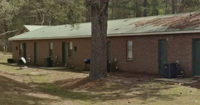 a view of a entrance gate of the house