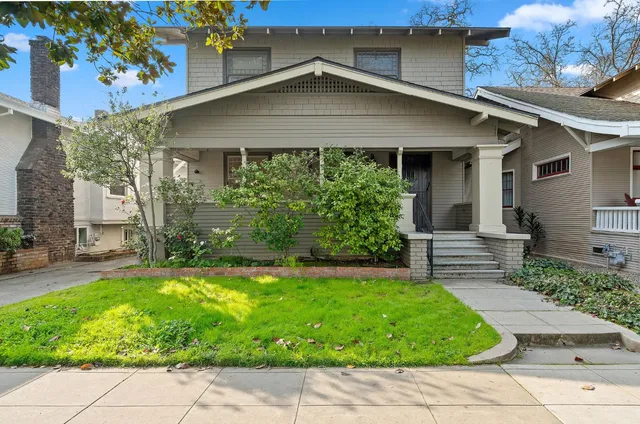 $699,900 | 2336 Portola Way, Sacramento, CA 95818