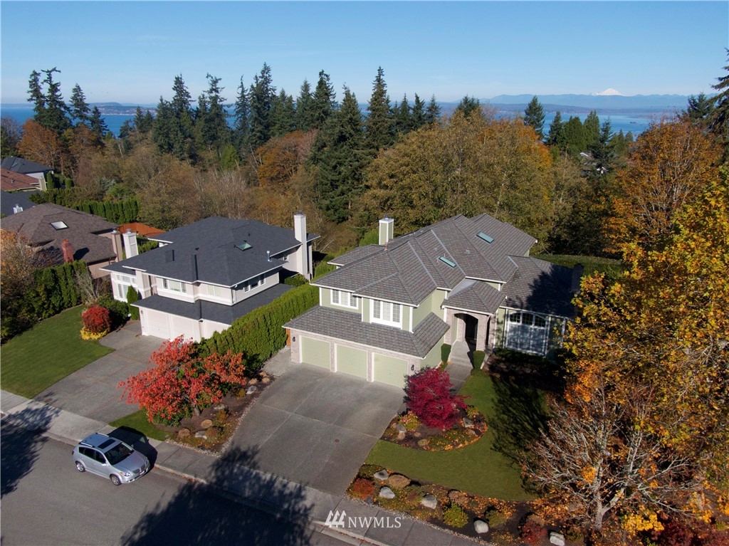 2531 57th Street Southwest Everett, WA 98203 - Photo 2 of 40