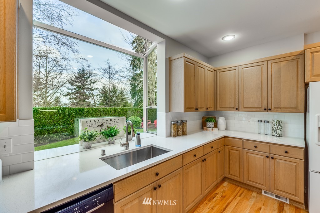 2531 57th Street Southwest Everett, WA 98203 - Photo 11 of 40