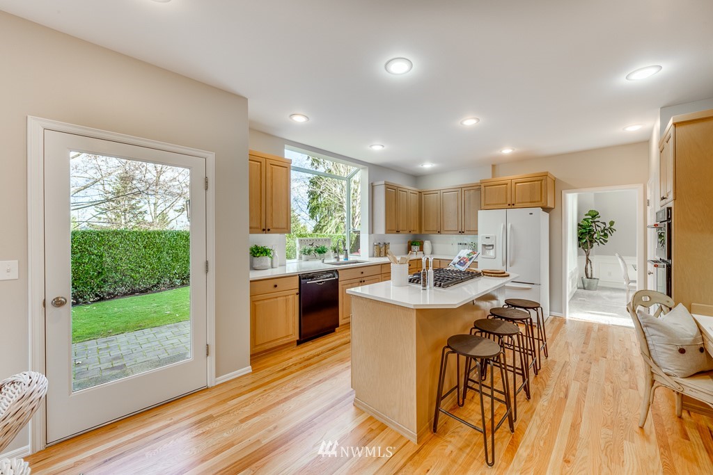 2531 57th Street Southwest Everett, WA 98203 - Photo 15 of 40