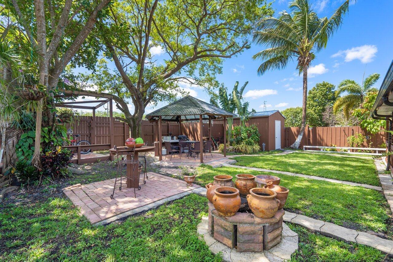 10639 Boca Entrada Boulevard Boca Raton, FL 33428 - Photo 6 of 34 025-10639BocaEntradaBoulevard-BocaRaton-
