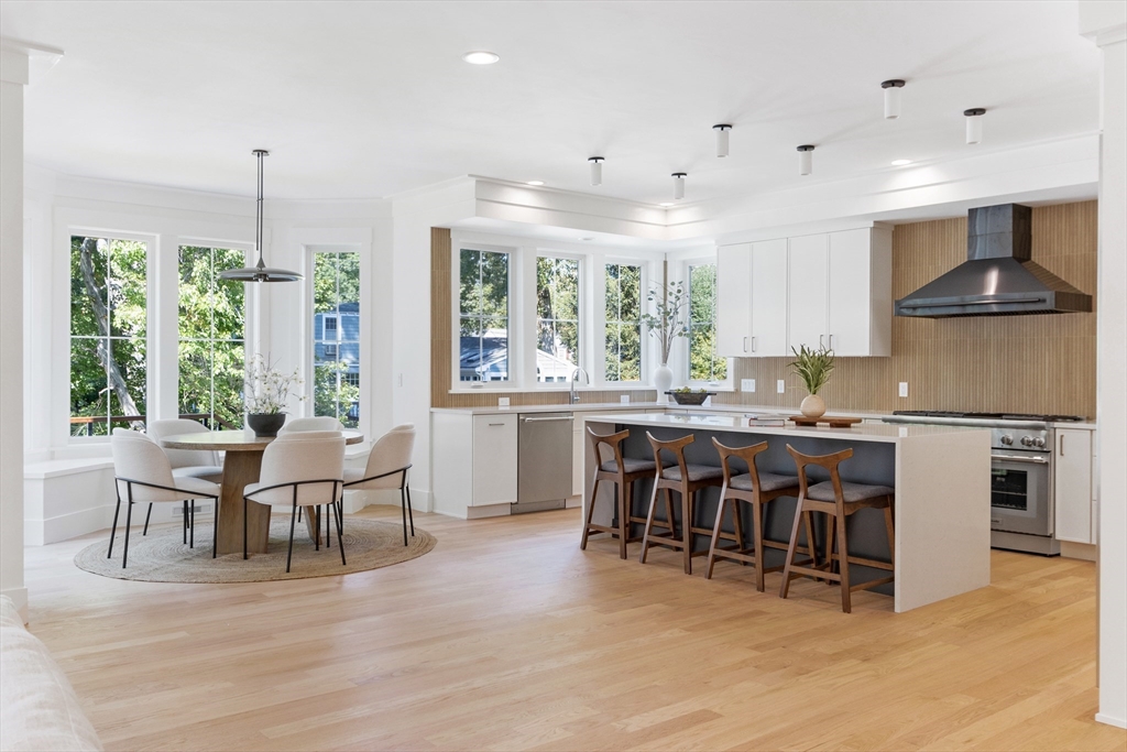 362 Hillcrest Road Needham, MA 02492 - Photo 13 of 42