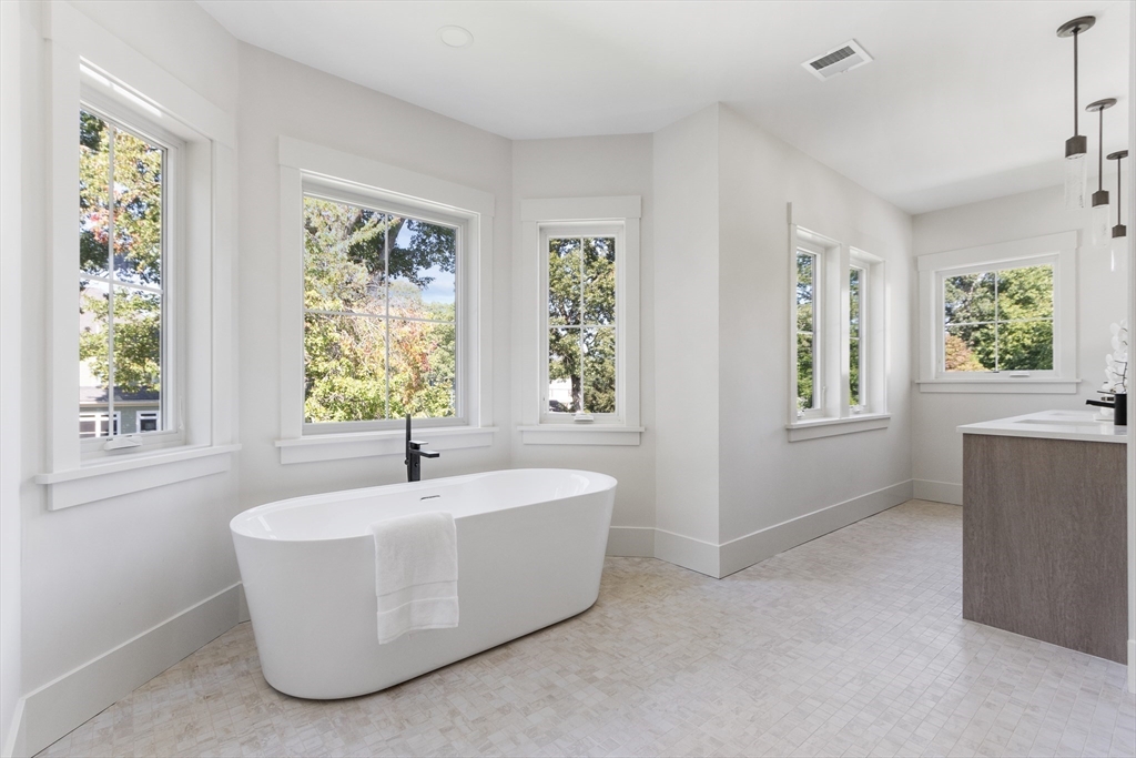 362 Hillcrest Road Needham, MA 02492 - Photo 25 of 42