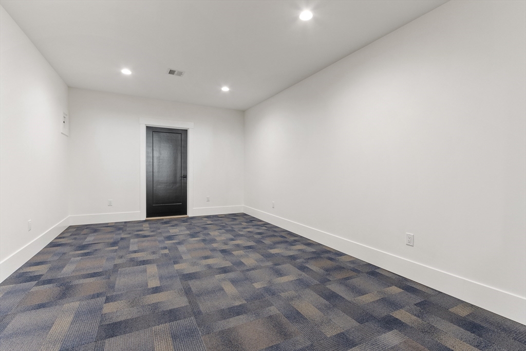 362 Hillcrest Road Needham, MA 02492 - Photo 38 of 42