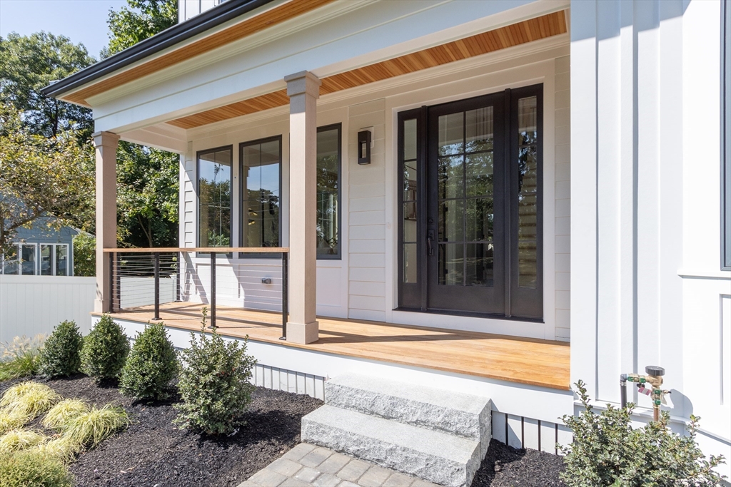 362 Hillcrest Road Needham, MA 02492 - Photo 4 of 42