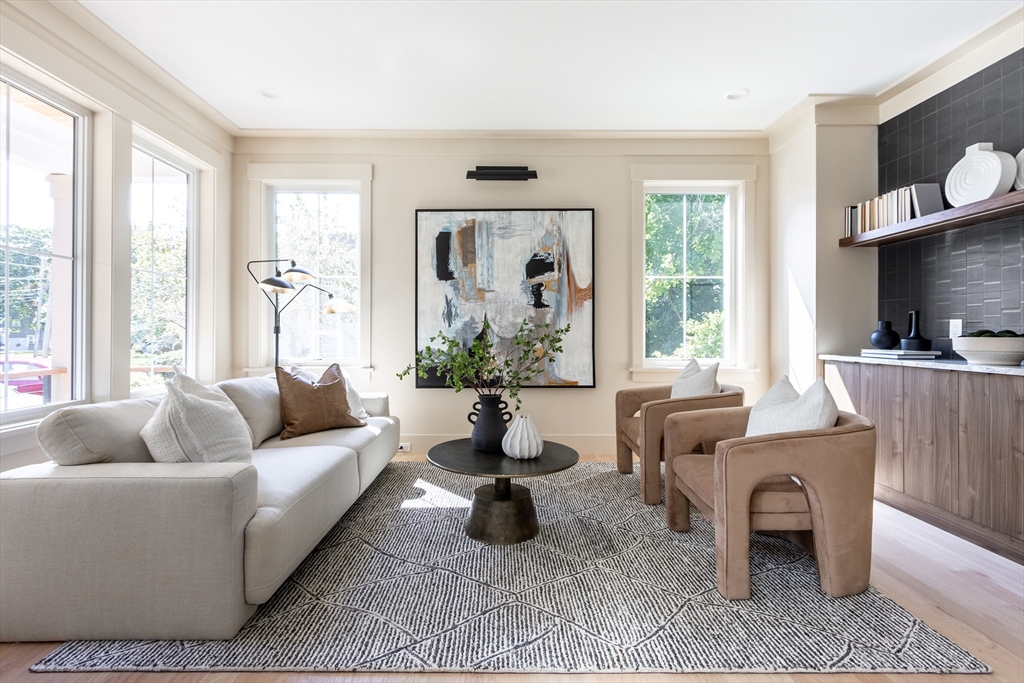 362 Hillcrest Road Needham, MA 02492 - Photo 6 of 42