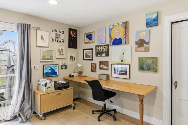 $3,850 | 72 Seascape Avenue, Middletown, RI 02842